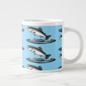 jumping atlantic salmon fish grote koffiekop (Rechts)