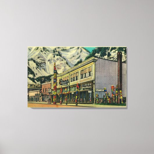 Juneau, Alaska Uitzicht van Old Witch Totem en Nug Canvas Afdruk (Voorkant)