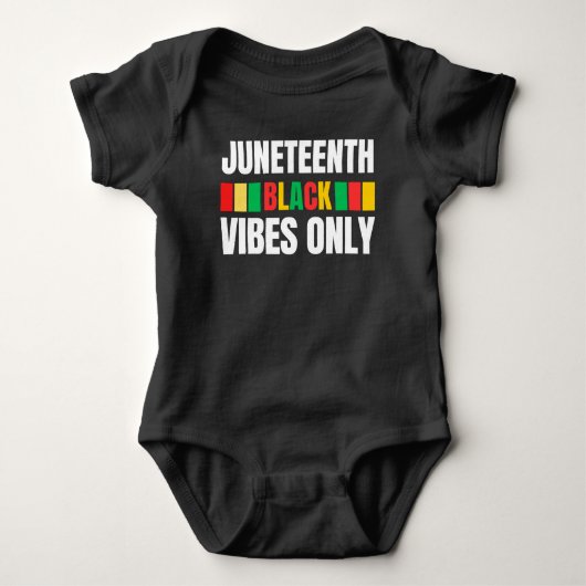 Juneteenth Black Vibes Alleen Melanin Sista Bruh Romper (Voorkant)