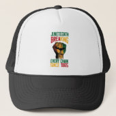 Juneteenth Breaking Kettingen Trucker Pet (Voorkant)