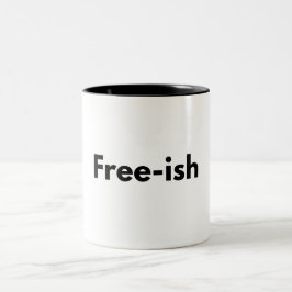 Juneteenth Free-ish Tweekleurige Koffiemok