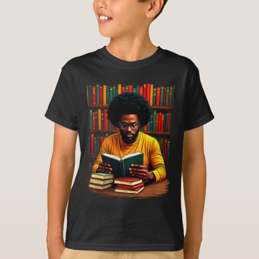 Juneteenth zwarte man leest boeken t-shirt (Voorkant)