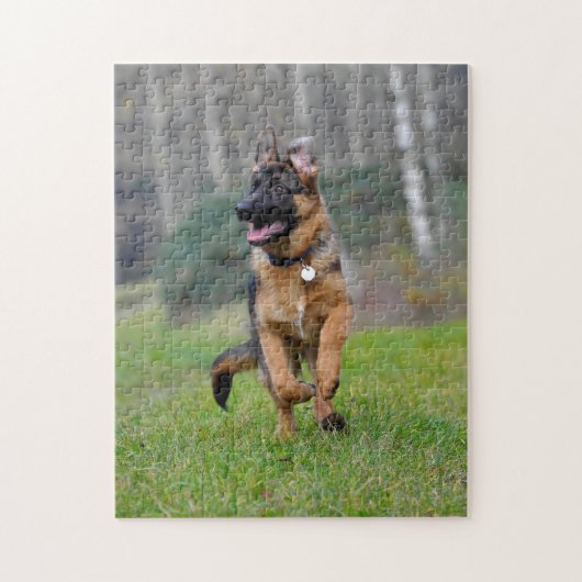 junger deutscher Schäferhund im Lauf Legpuzzel (Verticaal)