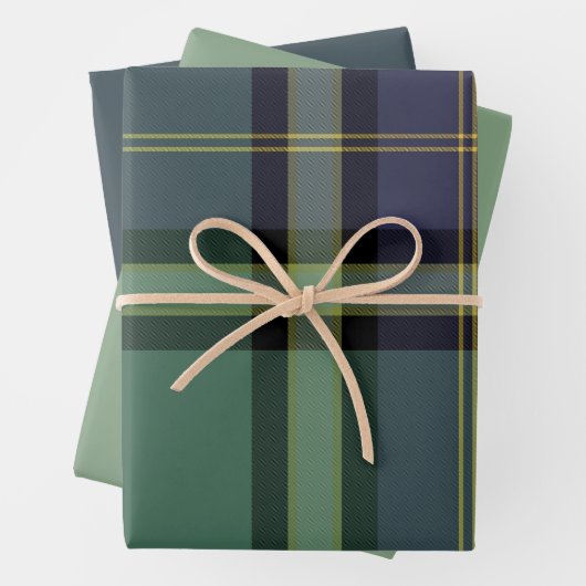 Juniper & Spruc Wrapping Paper Flat Sheet Set of 3 (In situ)