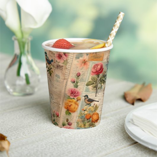 Junk Journal Seite mit Blumen + Vögel -  Papieren Bekers (Insitu)