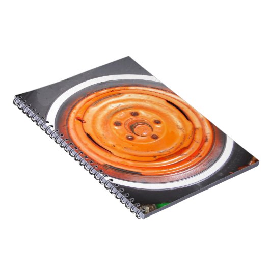 Junk Yard  Wheel, oranje zwart-wit Notitieboek (Rechterzijde)