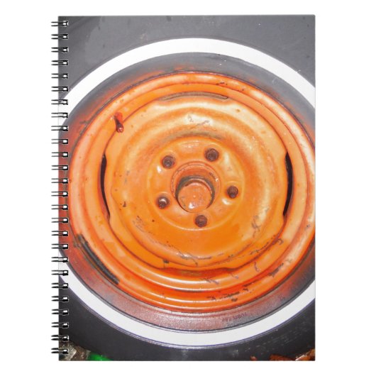 Junk Yard  Wheel, oranje zwart-wit Notitieboek (Voorkant)