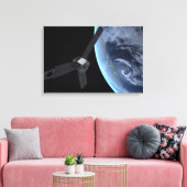 Juno ruimtevaartuig tijdens zijn Earth Flyby Canvas Afdruk (Insitu (Woonkamer))