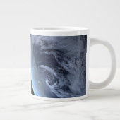 Juno ruimtevaartuig tijdens zijn Earth Flyby Grote Koffiekop (Rechts)