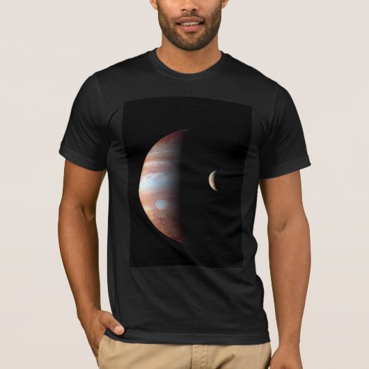 Jupiter Gas Giant Planet & Io Galilean Maan T-shirt (Voorkant)