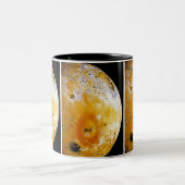 Jupiter's maan Io Tweekleurige Koffiemok (Center)