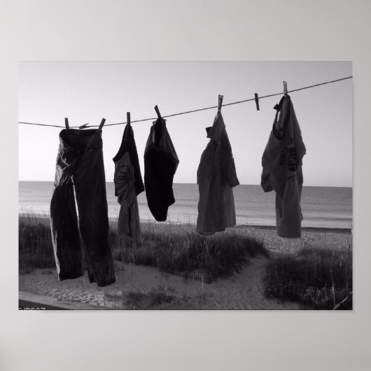 Jus' Hanging Poster (Voorkant)