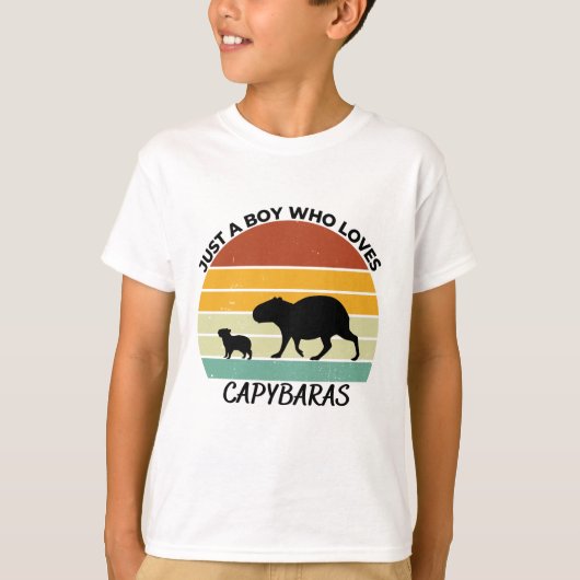 Just a boy who loves capybaras t-shirt (Voorkant)