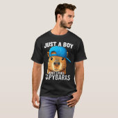 Just A Boy Who Loves Capybaras  T-shirt (Voorkant volledig)
