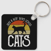 Just A Boy Who Loves Cats Sleutelhanger (Achterkant)