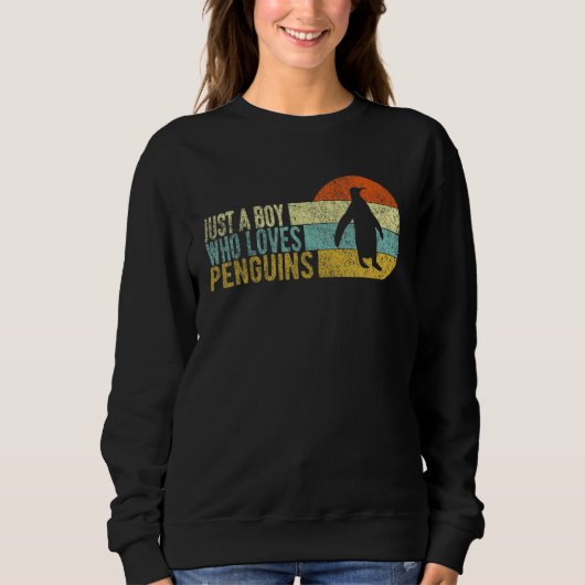 Just A Boy Who Loves Penguins Penguin Retro Trui (Voorkant)
