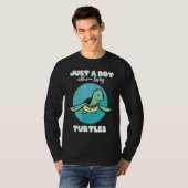 Just a boy who loves turtles  funny turtle costume t-shirt (Voorkant volledig)
