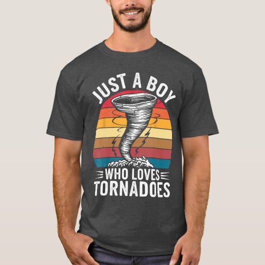Just A Boy Who Lovesornadoes oddler Boy retro T-shirt (Voorkant)