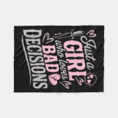 Just A Girl Who Loves Bad Decisions Funny Sarcasti Fleece Deken (Voorkant (Horizontaal))