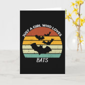 Just a girl who loves bats kaart (Gele Bloem)