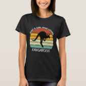 Just a girl who loves kangaroos t-shirt (Voorkant)