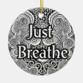 Just Breathe – Kalmerende Mandala-Geïnspireerd Keramisch Ornament (Voorkant)