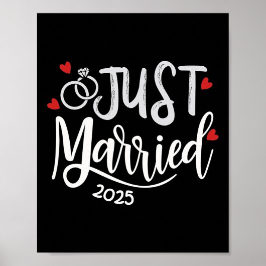 Just Married 2025 - Bruid en bruidegom trouwringen Poster (Voorkant)