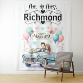 Just Married Getaway – Huwelijksachtergrond Wandkleed (In situ)