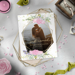 just married   Lente bruiloft foto aankondiging