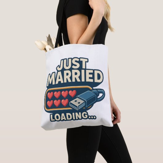 Just Married Loading – Grappige Tech Wedding Tote Bag (Dichtbij)