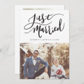 Just Married | Modern met de hand geletterd script Aankondiging (Voorkant / Achterkant)