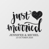 Just Married romantic black script wedding car Raamsticker (Vel)