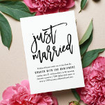 Just Married | Uitnodiging voor postweddenschappen<br><div class="desc">Een brunch feest plannen met de newlyweds de dag na de bruiloft? Nodig gasten met deze casual en moderne brunchuitnodigingen uit die "enkel gehuwd"in handgeschreven de tellertypografie van de stijlborstel van de stijl voorzien. Voeg je brunchgegevens toe in overeenkomende zwarte letters.</div>