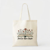 Just One More Chapter – Floral Book Lover Tote Bag (Voorkant)
