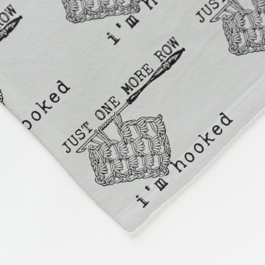 Just One More Row I'm Hooked Crochet Hook and Yarn Fleece Deken (Hoek)