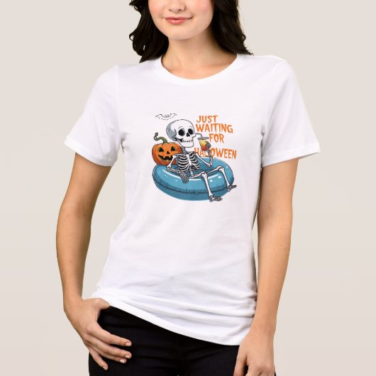 Just Waiting for Halloween – Funny Spooky Tri-Blend Shirt (Voorkant)