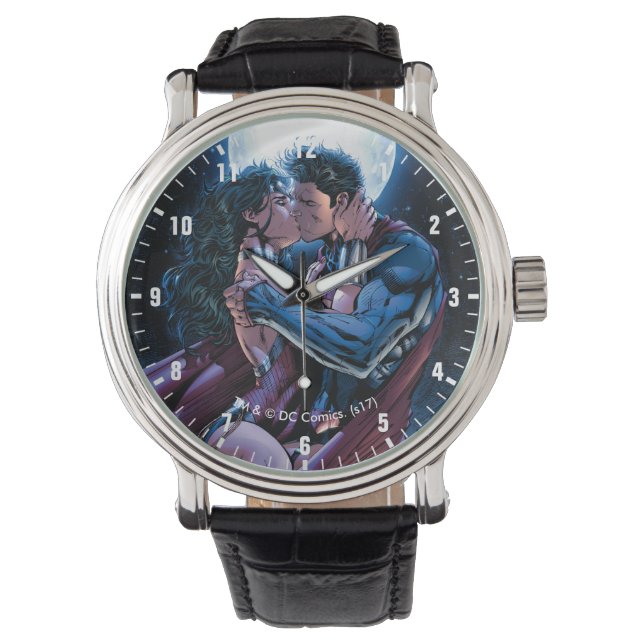 Justice League #12 Wonder Woman & Superman Kiss Horloge (Voorkant)