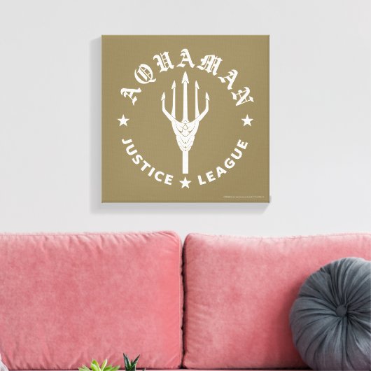 Justice League | Aquaman Retro Trident Emblem Canvas Afdruk (Insitu (Woonkamer))