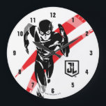 Justice League | De flits die Noir Pop Art in werk Grote Klok<br><div class="desc">Bekijk deze zwarte en witte gestileerde tekening van Justice League's The Flash terwijl hij op topsnelheid draait. Deze pop kunst inspireerde grafisch wordt geaccentueerd door rode streepjes die achter de Flits slepen.</div>