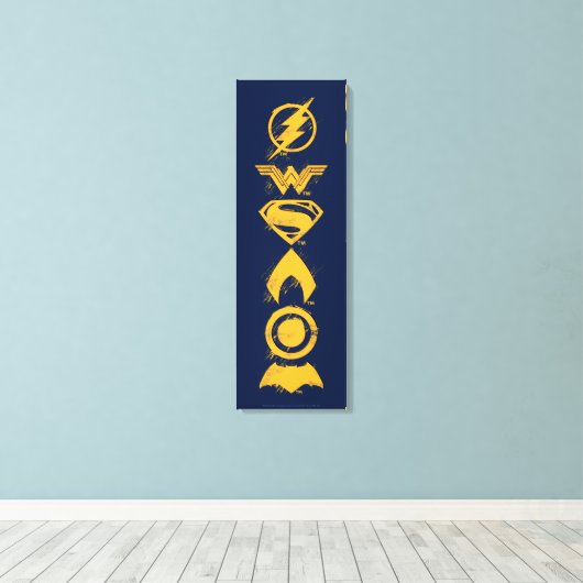 Justice League | Gestolen teamsymbolen Lineup Canvas Afdruk (Insitu (Houten vloer))
