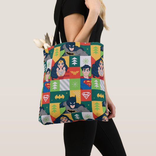 Justice League Holiday Collage Tote Bag (Dichtbij)