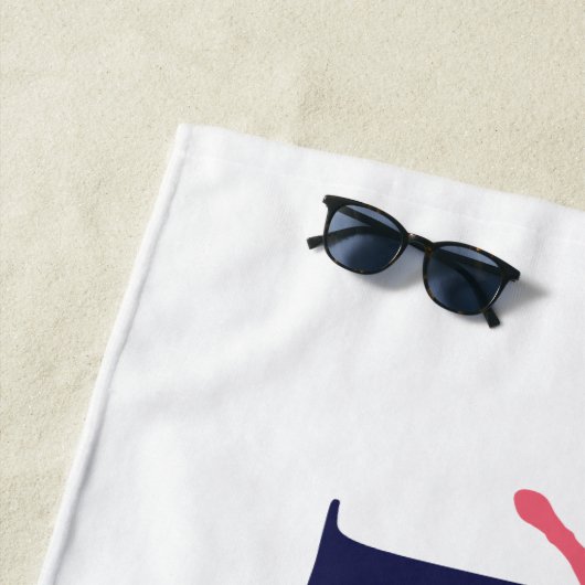 Justice League Pride Character Silhouettes Strandlaken (In situ)