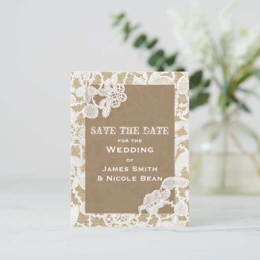 Jute & Witte Bloemsluiers Bruiloft Save The Date Aankondigingskaart (Staand voorkant)