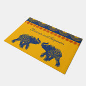 Juwelen Elephants, Golde and Blue Personalized Deurmat (Schuin)