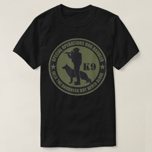 K9 Speciale bewerkingen Dog Handler T-shirt (Design voorkant)