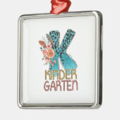 K Kinder Garten-leraar Metalen Ornament (Links)