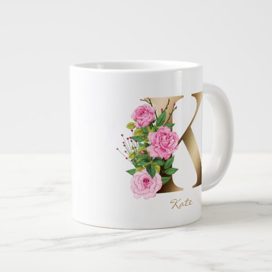 K Letter Gold Monogram | Roze Floral Grote Koffiekop (Voorkant rechts)