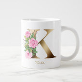 K Letter Gold Monogram | Roze Floral Grote Koffiekop (Rechts)