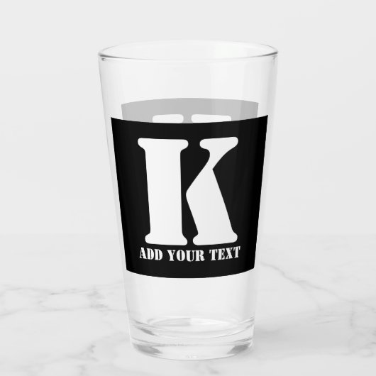 K Monogram Classic Trendy Aangepaste Trouwsjabloon Glas (Achterkant)