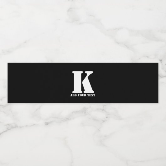 K Monogram Classic Trendy Aangepaste Trouwsjabloon Waterfles Etiket (Enkel label)